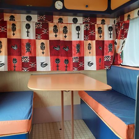 Maison d'Hôtes Afrika du Queyroux Ginestet Quarto foto