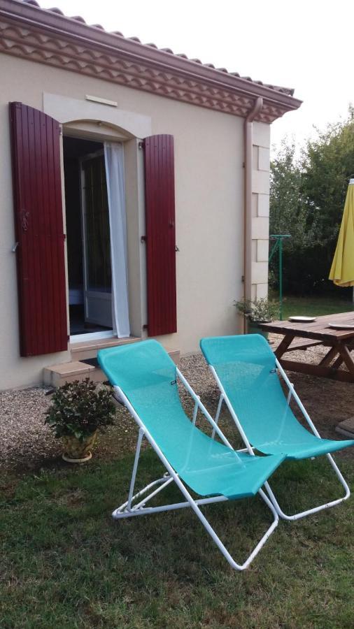 Maison d'Hôtes Afrika du Queyroux Ginestet Exterior foto
